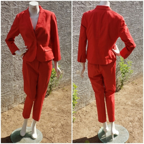 The perfect outfit‎ for workTALBOTS Cropped Pants